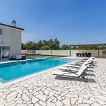 Villa Romansa